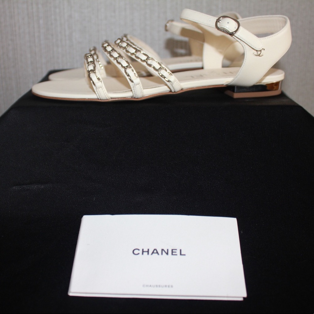 Chanel ivory lambskin sandals